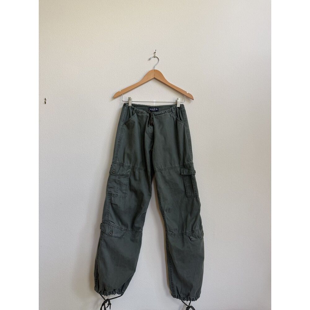 Iamkoko.la Low Waisted Military Cargo Pants in Green Size S/M
